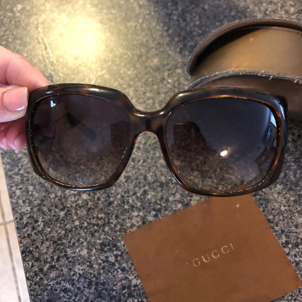 Gucci sunglasses